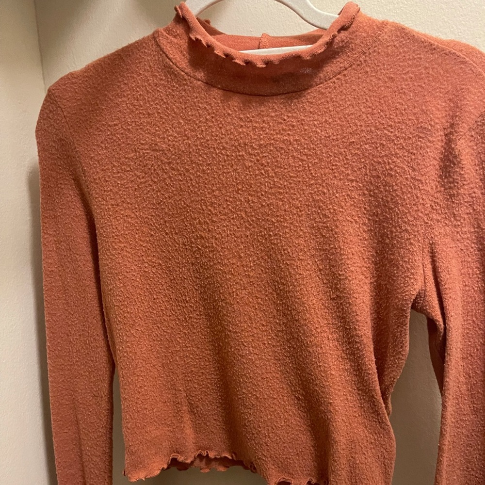 soft!! detailed turtle neck sweater UO